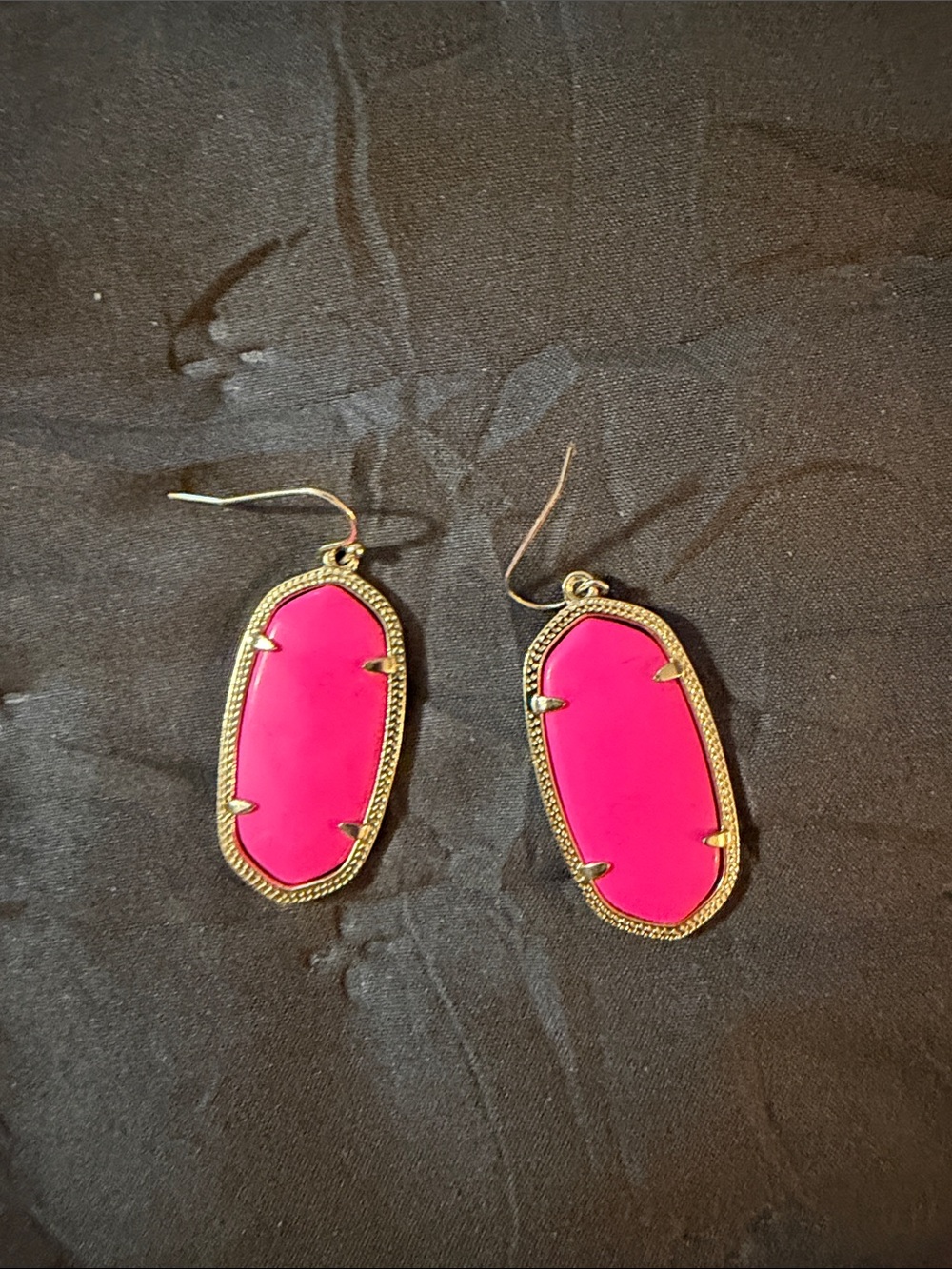 Kendra Scott neon pink earrings